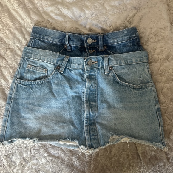 Zara Dresses & Skirts - Zara Two-Tone Denim Mini Skirt